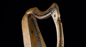 Info La renaissance de la harpe celtique: Manon PATEUX